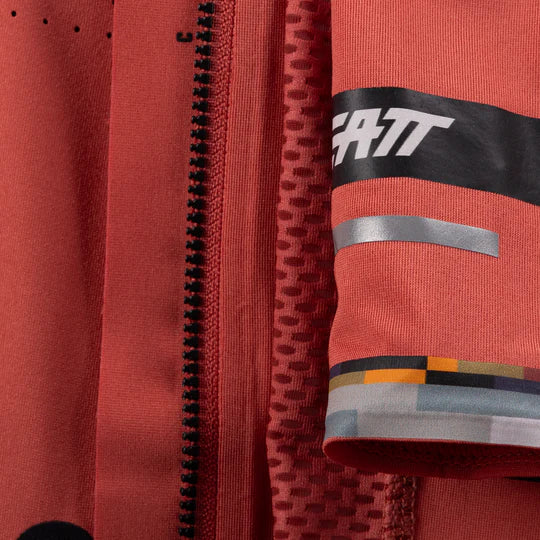 Damesmodel LEATT MTB ENDURANCE 5.0 CARGO Short Sleeve Jersey Rood