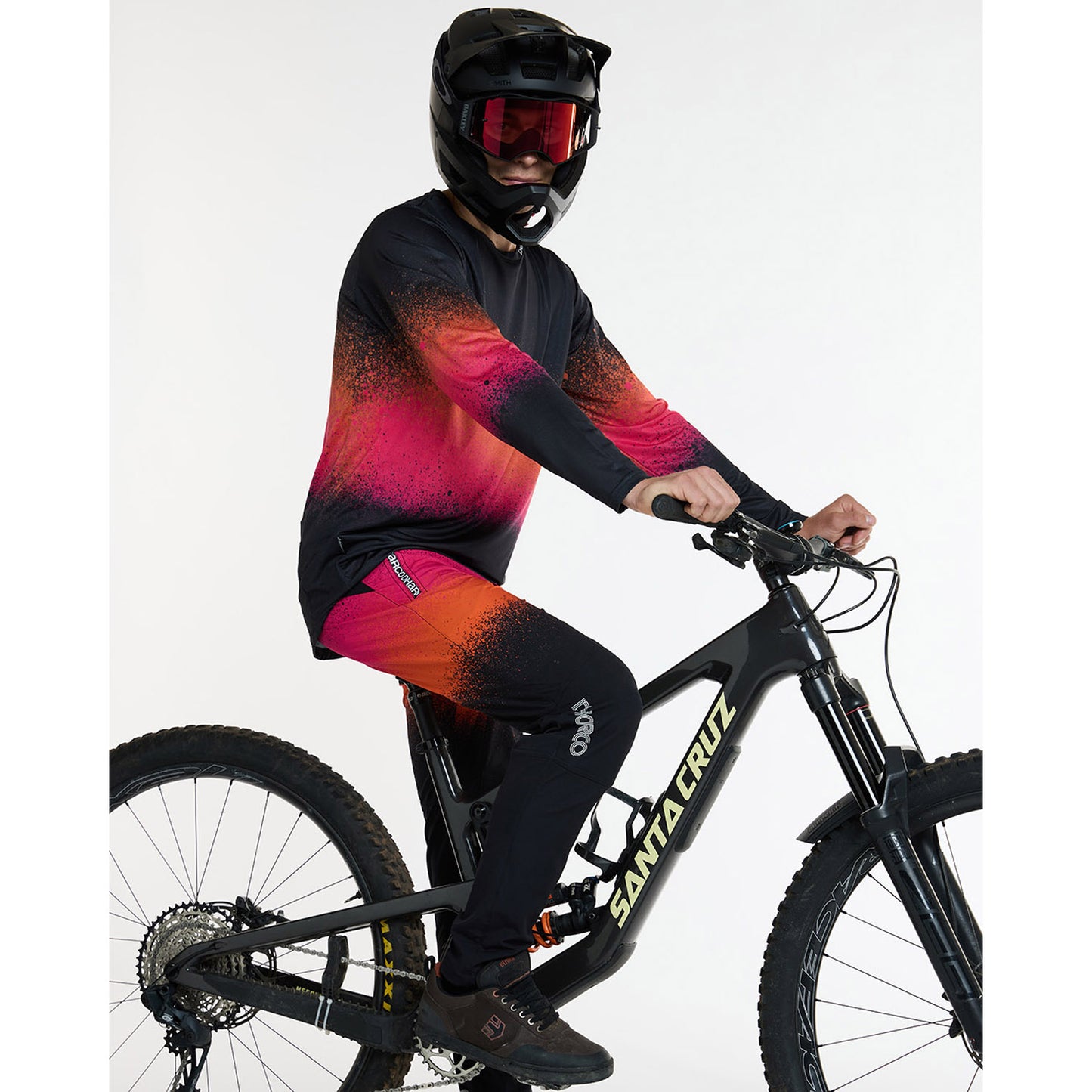 DHARCO RACE BLACK SNAKE Lange Mouw Trui Zwart/Oranje