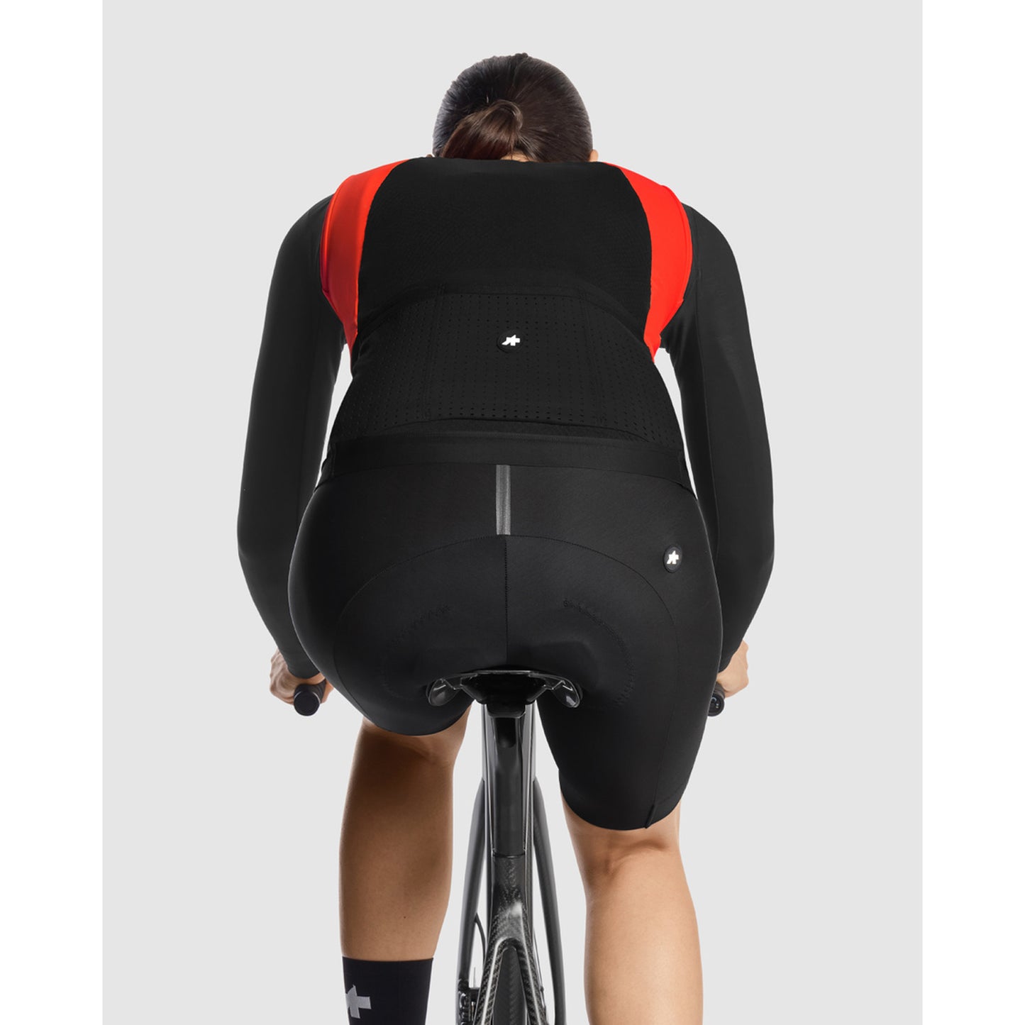 ASSOS DYORA R S11 Dames mouwloze jas LollyRed