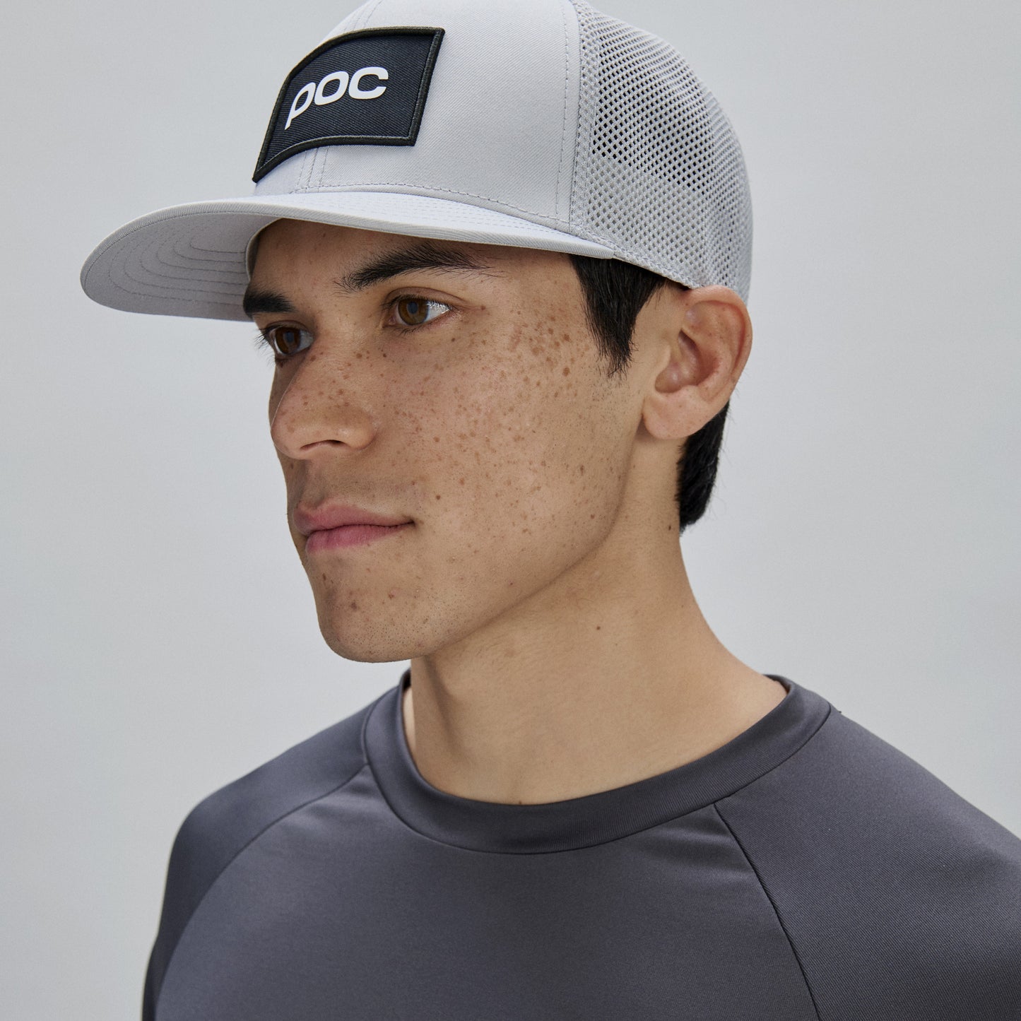 POC TRUCKER pet grijs