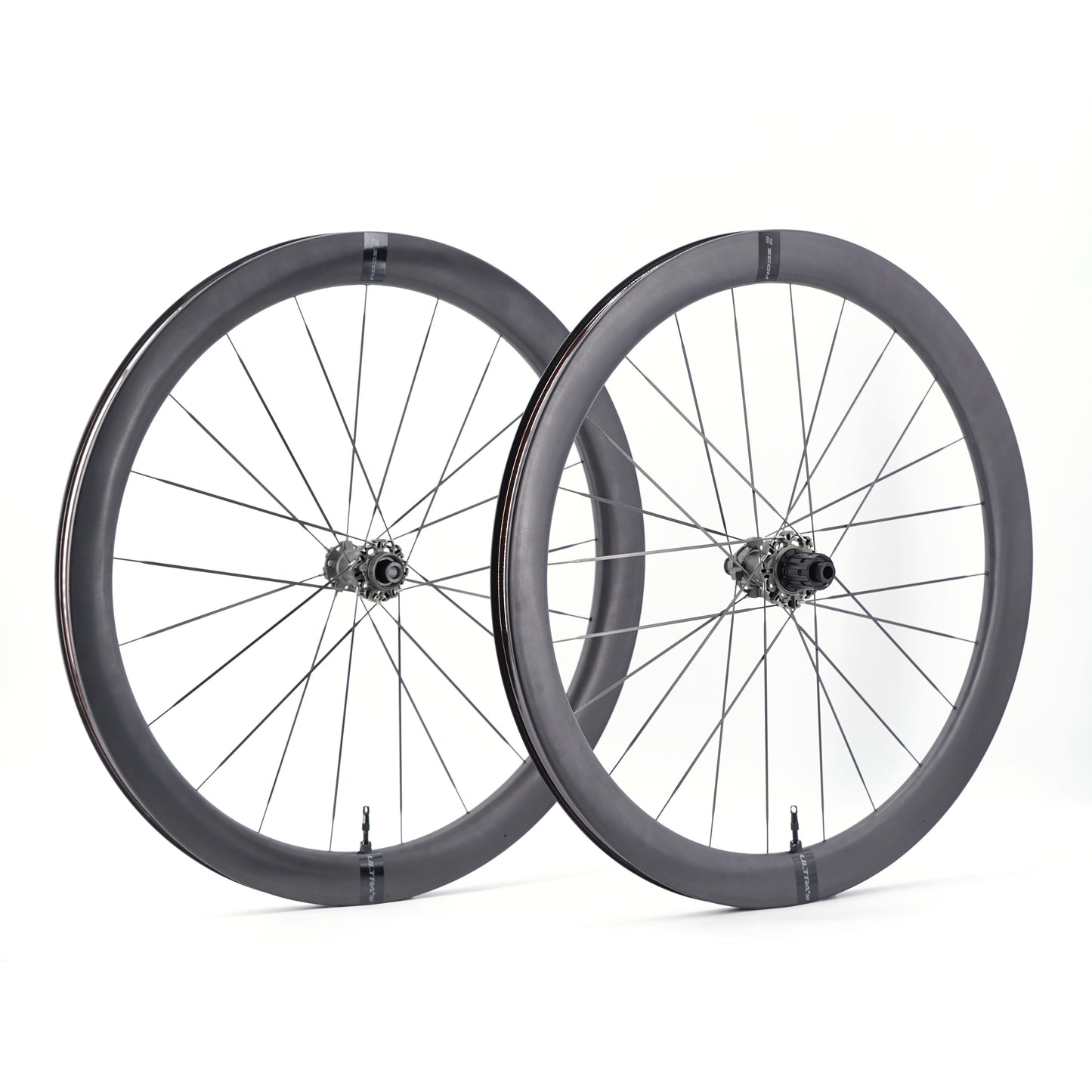 Paar SCOM ULTRA + Tubeless wielen (Center Lock)