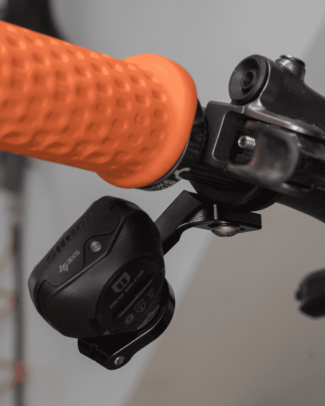 BIKEYOKE PODDY EV kraag voor SRAM AXS POD rechtshandige shifter