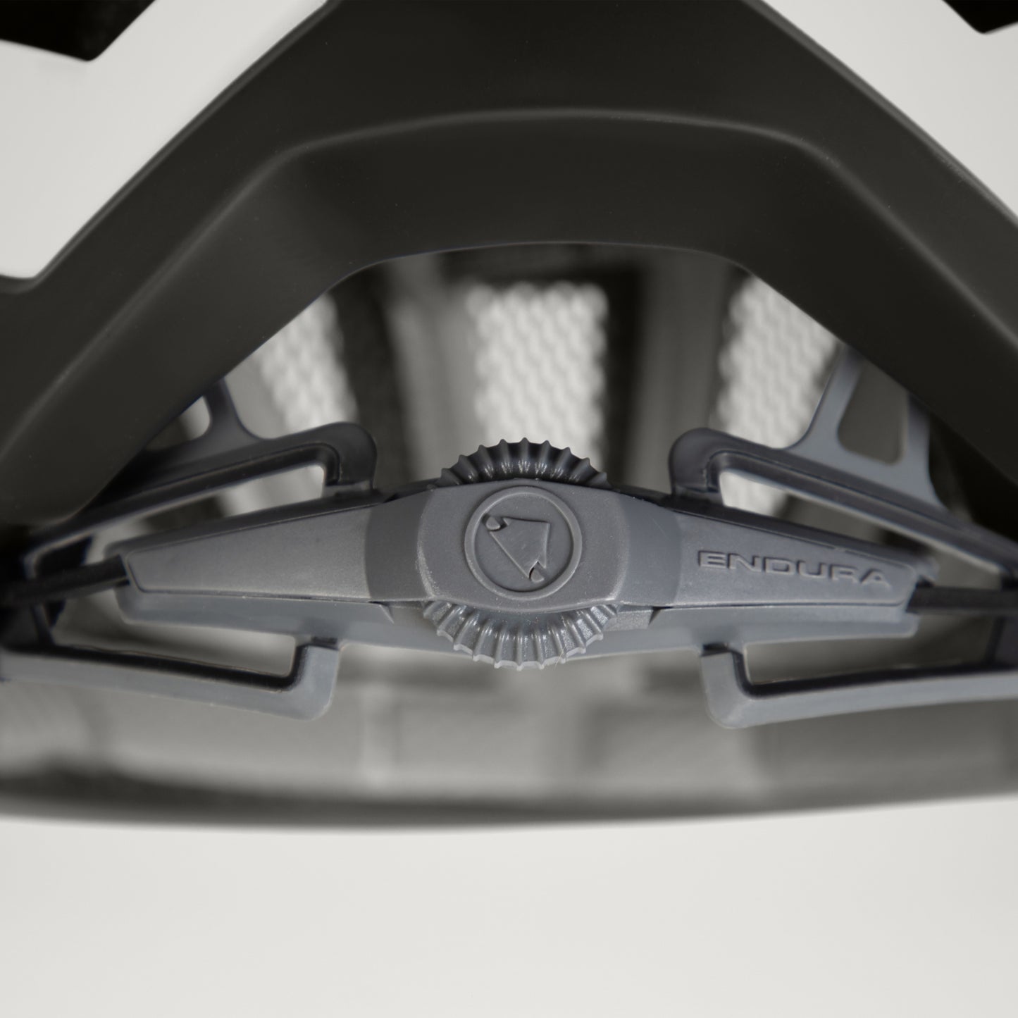 ENDURA XTRACT MIPS witte racehelm