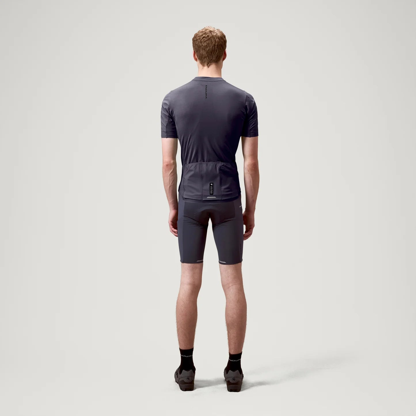 ENDURA ALLTRACK RIDE Korte Mouw Carbon Trui Grijs
