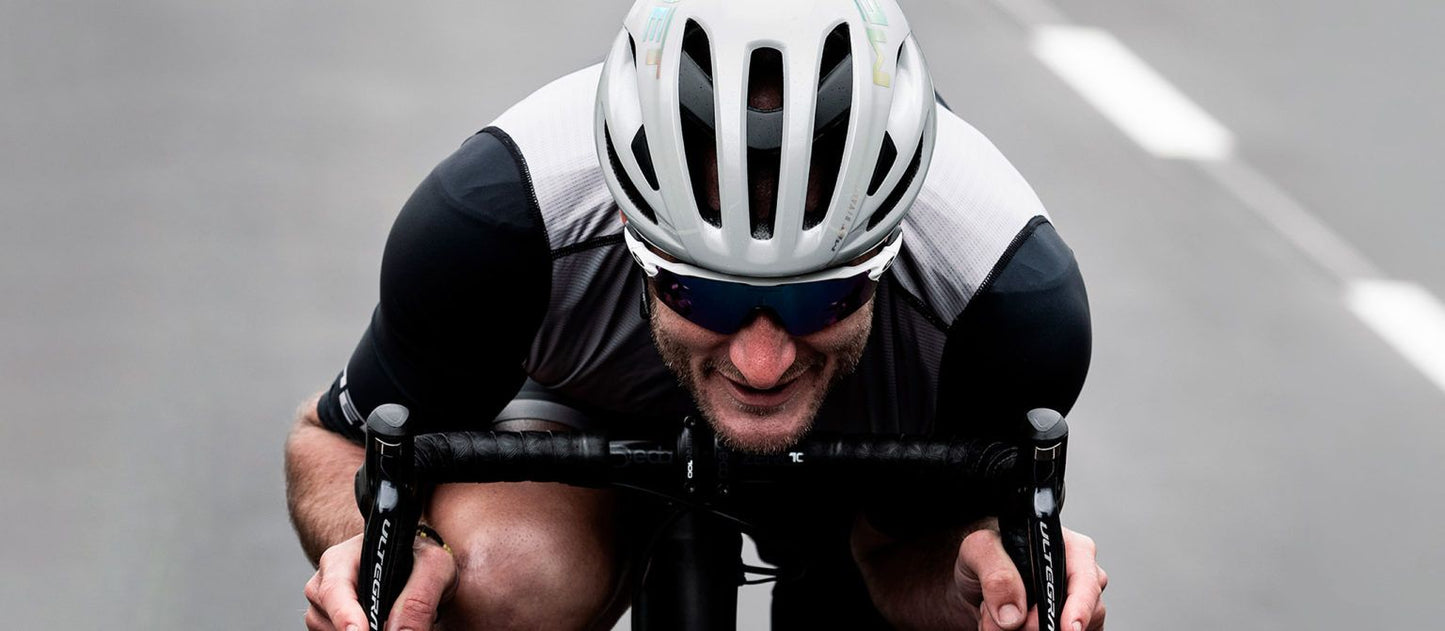 MET RIVALE MIPS Road Helm Glanzend Wit