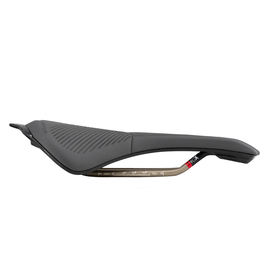 PROLOGO SCRATCH M5 PAS AGX 140mm Zadel Tirox Rails Zwart