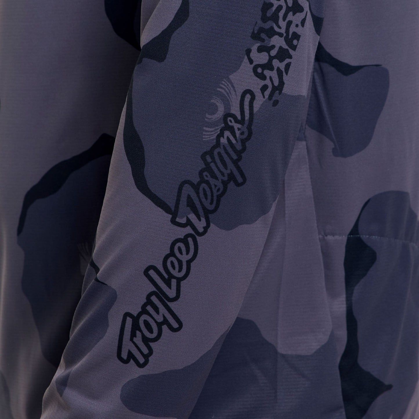 TROY LEE DESIGNS SKYLINE PRO FLOW CAMO Jersey Lange Mouw Koolstof