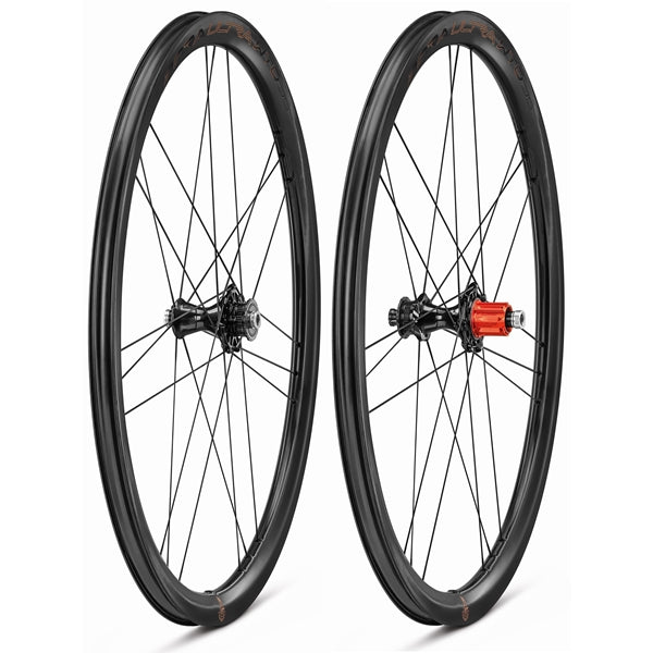 Paar CAMPAGNOLO BORA ULTRA WTO 35 C23 DISC wielen met banden (Center Lock)