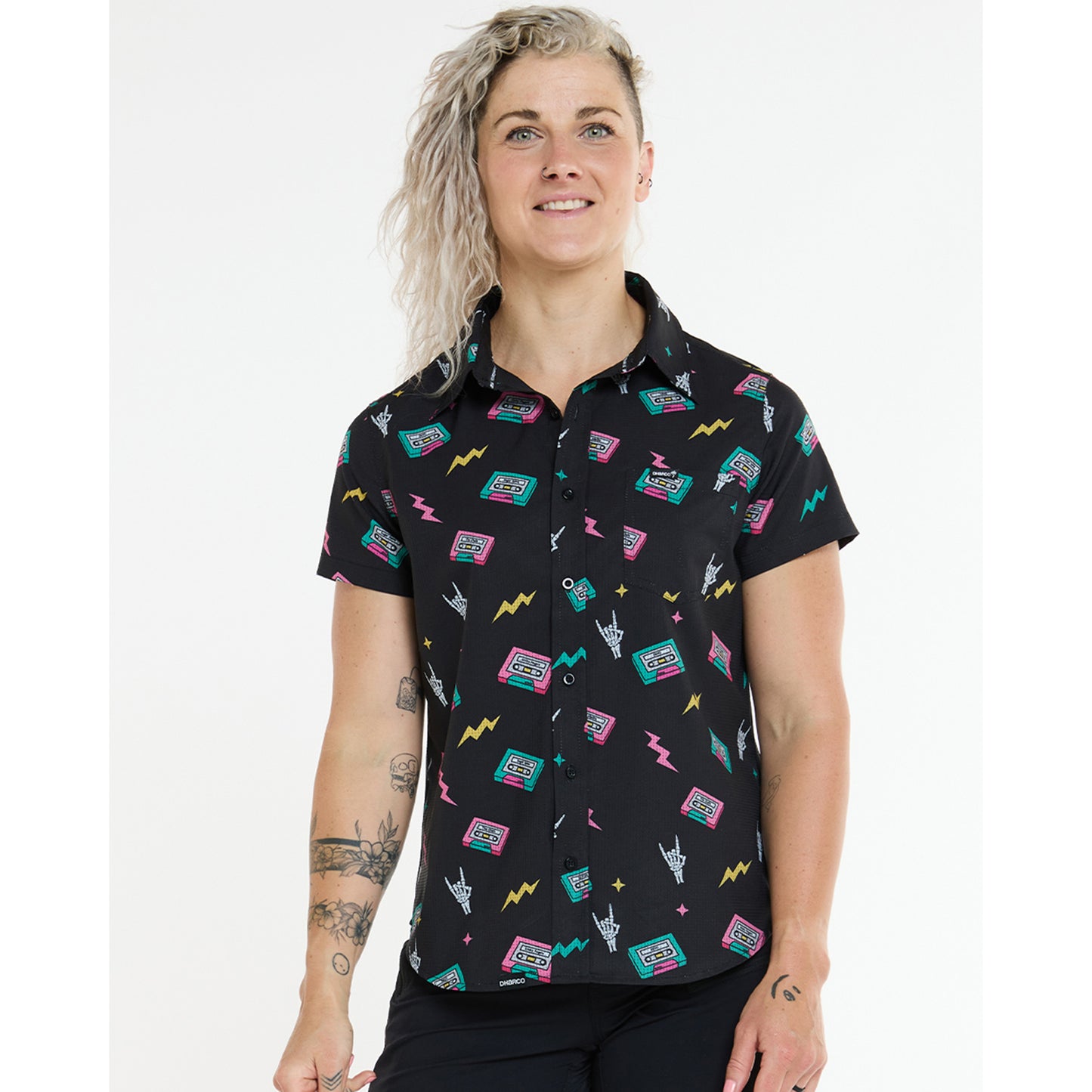 Dameshemd DHARCO TECH PARTY MIX TAPE Technisch shirt zwart
