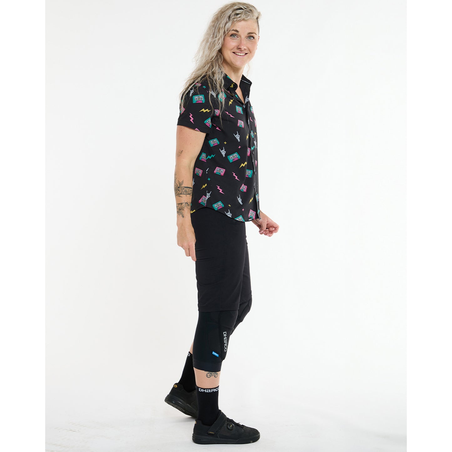 Dameshemd DHARCO TECH PARTY MIX TAPE Technisch shirt zwart