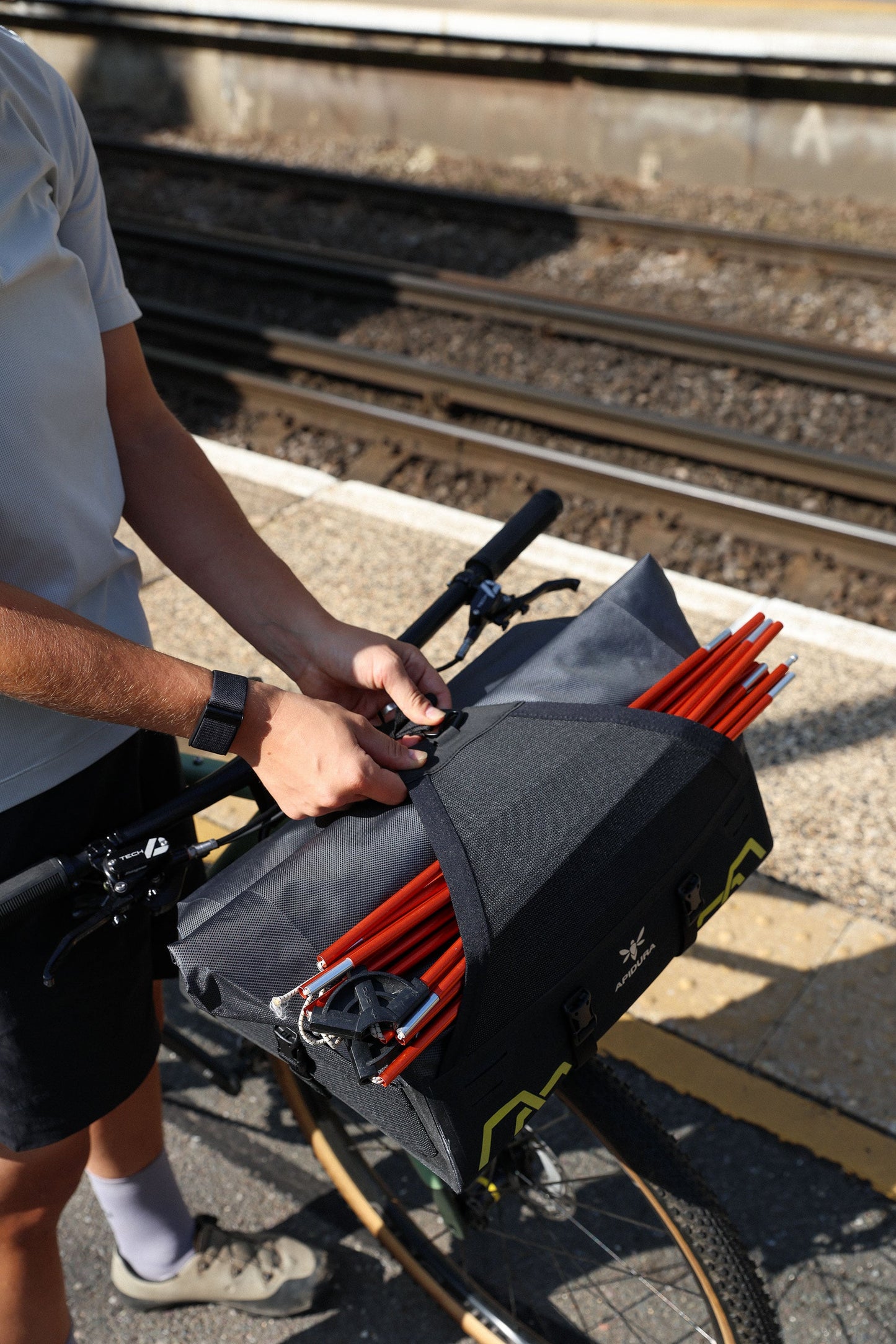 APIDURA EXPEDITION FRONT RACK PACK 20 L Stuurtas Zwart