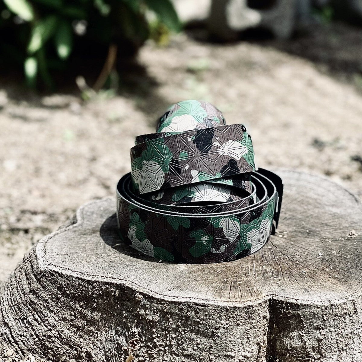 SUPACAZ SUPER STICKY KUSH GRAVEL Camo hanger tape