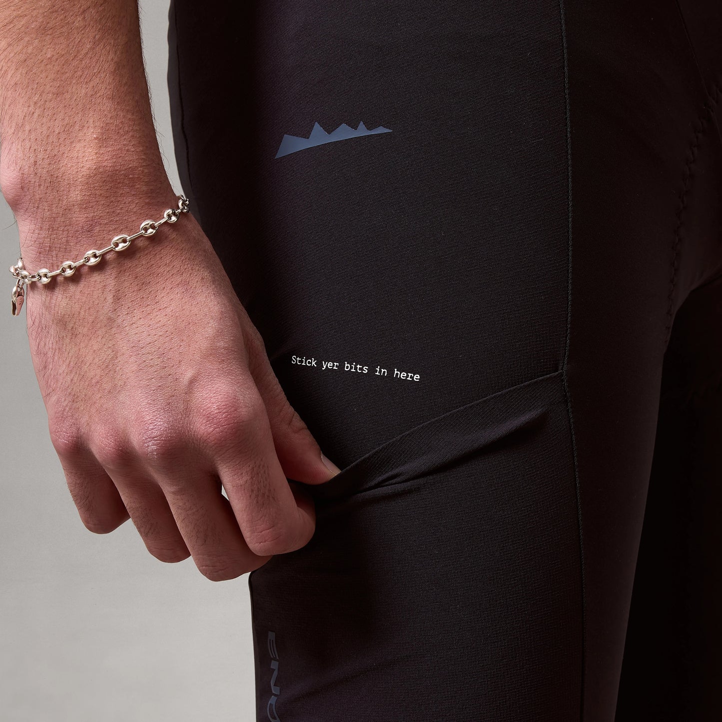 ENDURA ALLTRACK RIDE Bib Short Zwart