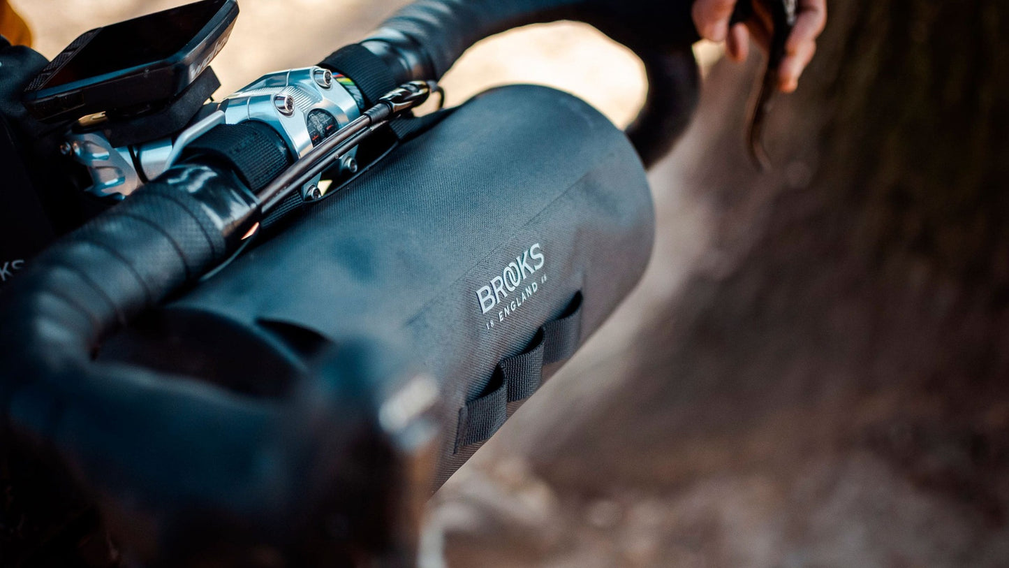 BROOKS SCAPE POUCH 3L Stuurtas Zwart