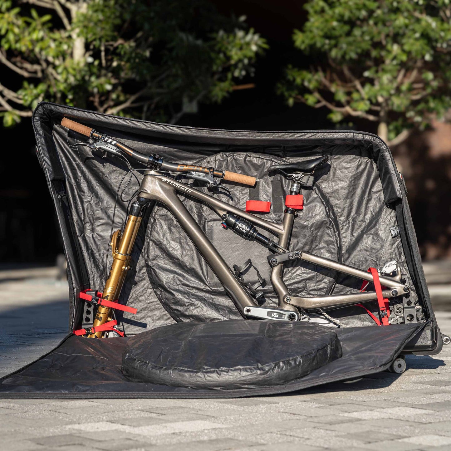 EVOC BIKE BAG PRO draagtas voor mountainbikes
