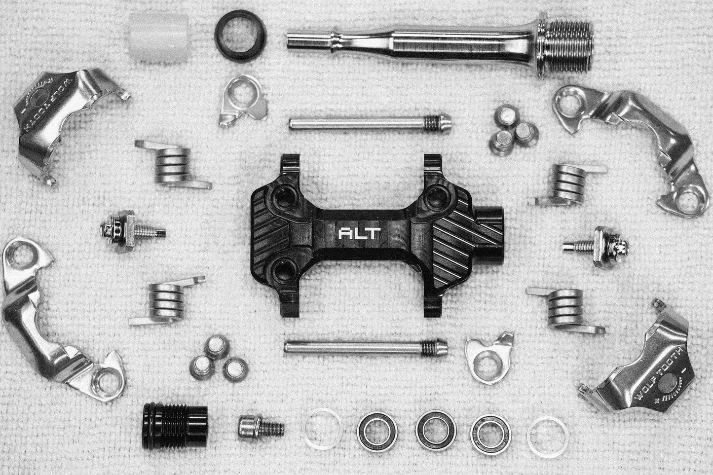 WOLF TOOTH MKØ ALT XC CLIPLESS pedalen