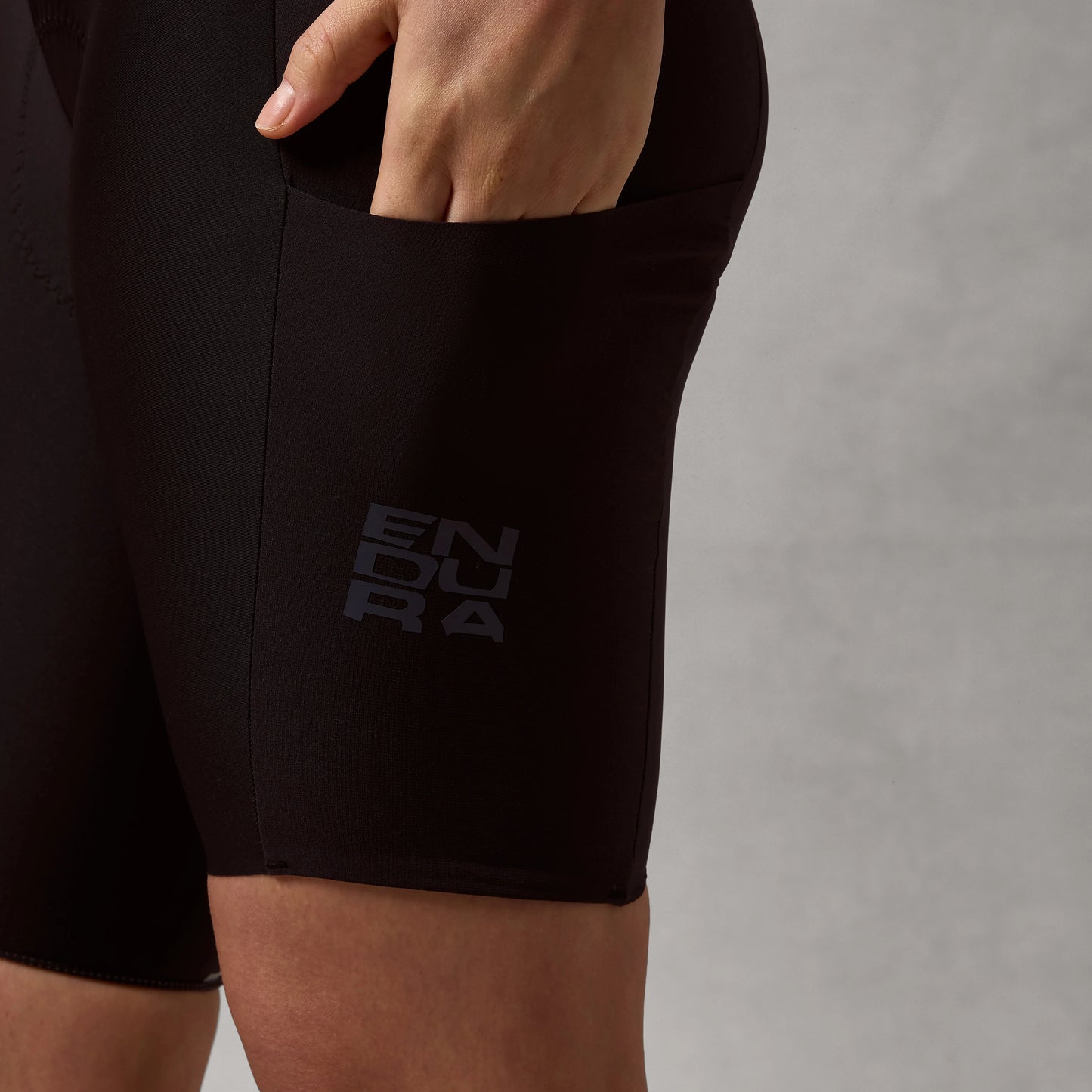 Dames ENDURA ALLTRACK RIDE Bib Tight Zwart