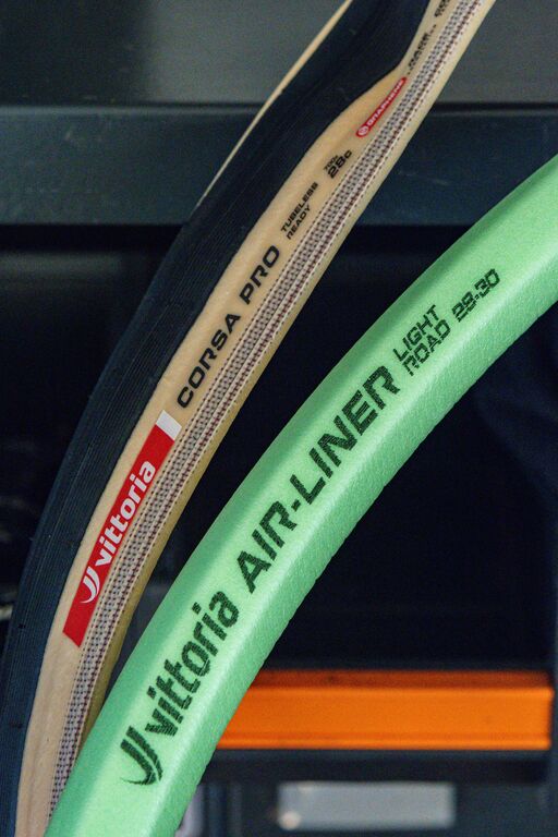 Antiknijpschuim VITTORIA AIR-LINER LIGHT ROAD 700x32-36