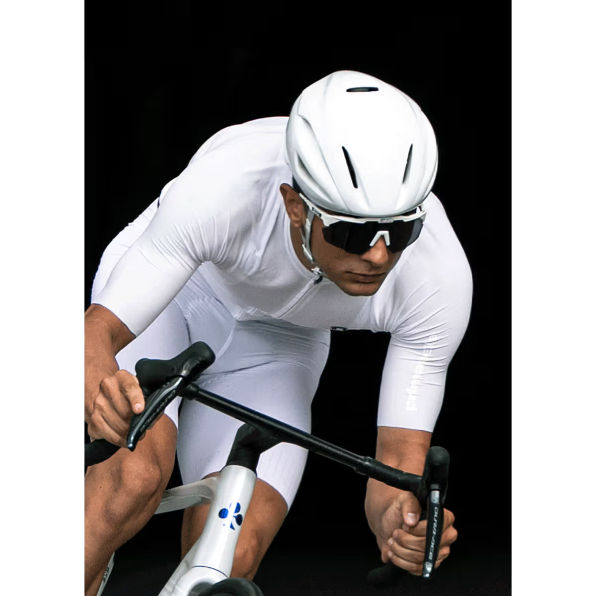MET MANTA MIPS Absolute White Limited Edition Road Helm