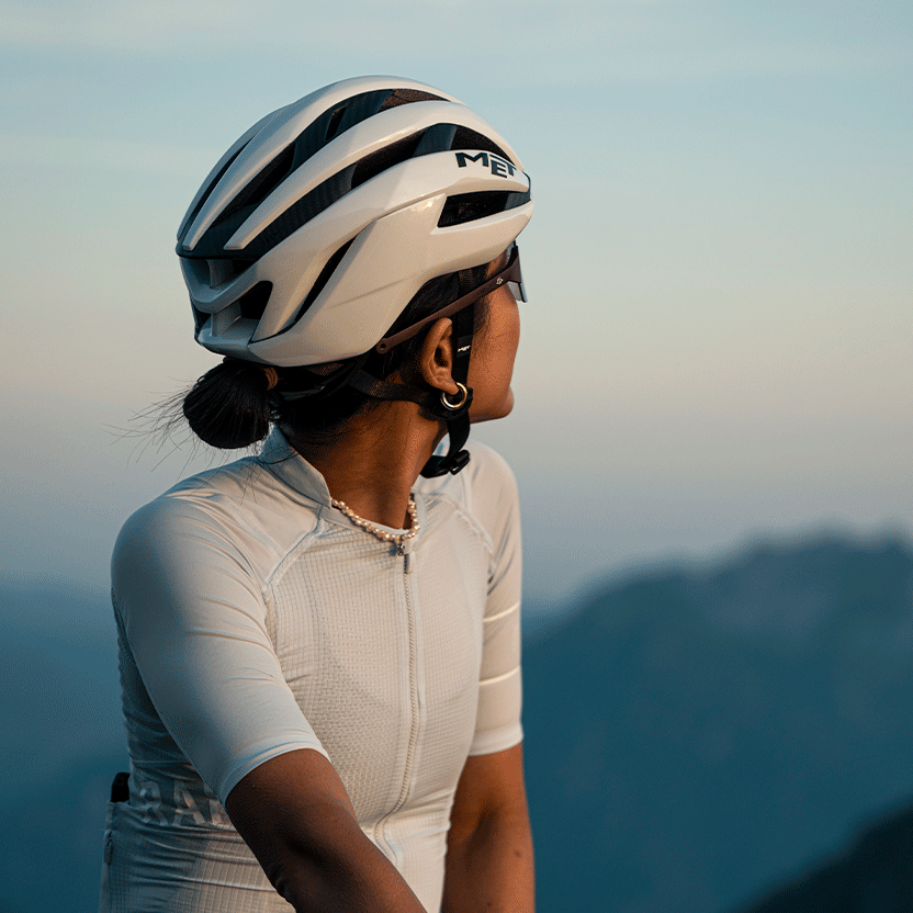 MET TRENTA 3K CARBON Helm voor op de weg Wit