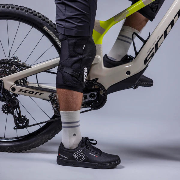 EVOC PROTECTOR LS FLEX ENDURO Kniebeschermers