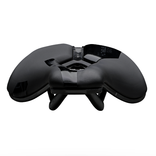 STEALTH TEAM CURVED 142mm PRO Zadel Carbon Rails Zwart