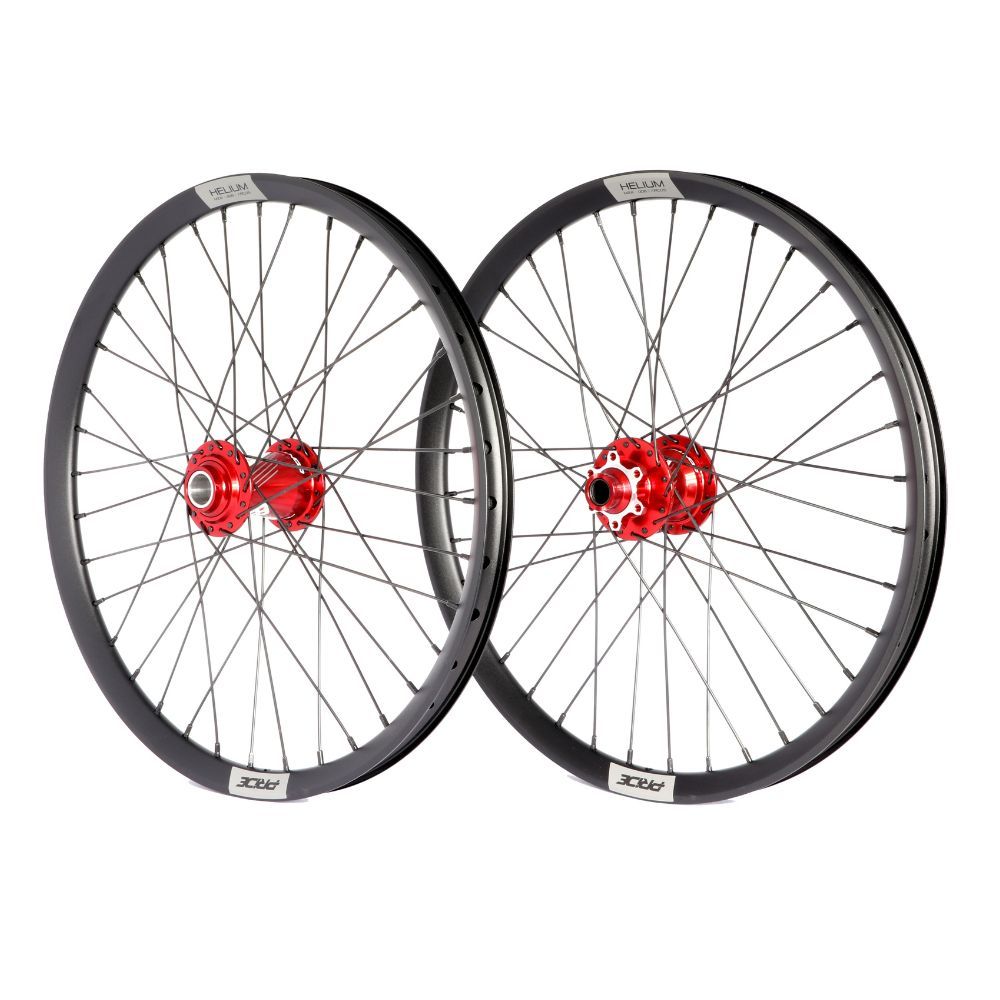 Wielpaar PRIDE 20" (406mm) Control V2 Disc Helium M24 Assen 20/15mm Rood