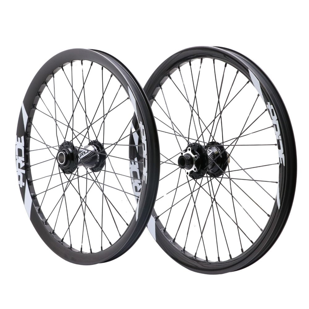 Wielenpaar PRIDE 20" (406mm) Carbone Wave Gloss White Control V2 Disc Assen 20/15mm Zwart/Wit