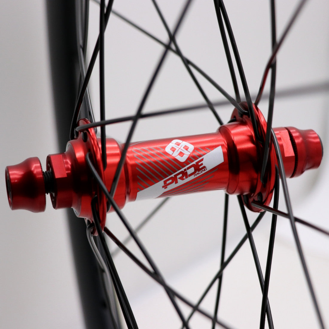 Wielpaar PRIDE 20" (451mm) Carbon Gravity Matt Disc Pride Control V1 Assen 10/10mm Rood