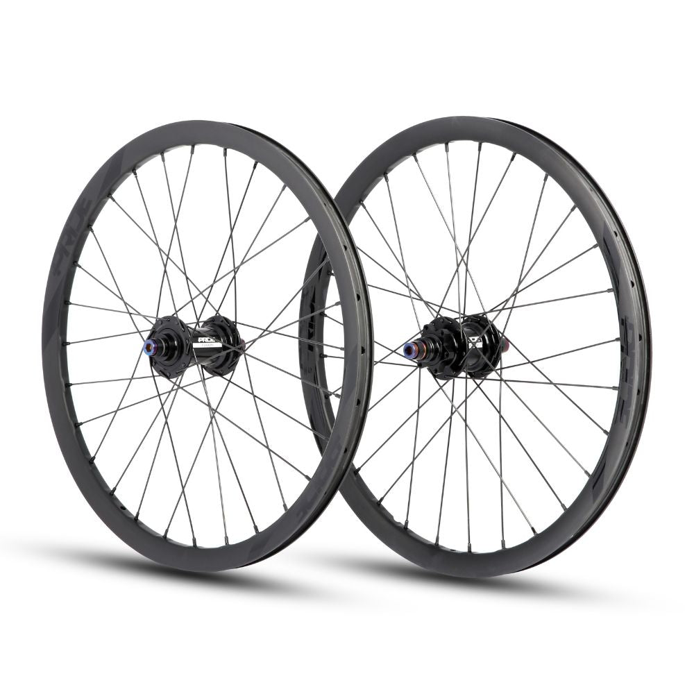 Wielenpaar PRIDE 20" (451mm) Carbone Wave Matt Black Fusion Disc Assen 10/10mm Zwart