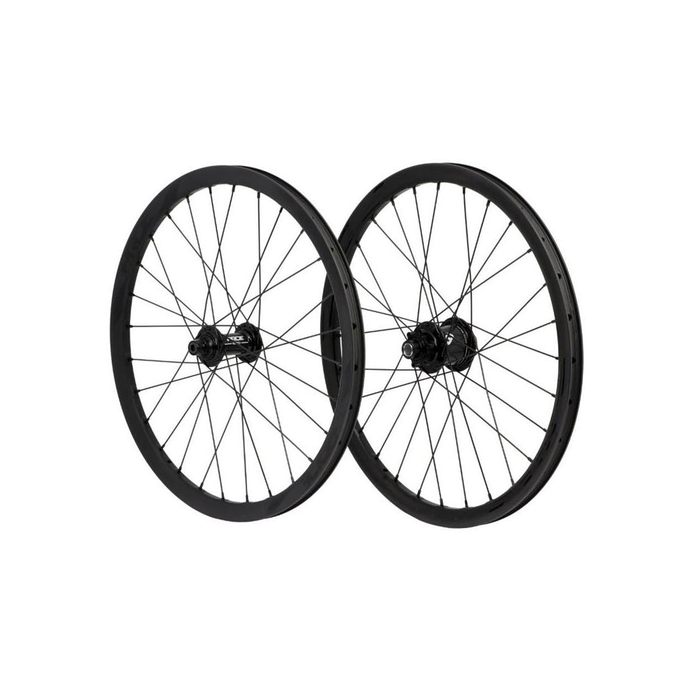 Wielpaar PRIDE 20" (451mm) Carbon Wave Matt Black Disc Matrix Assen 10/15mm Zwart