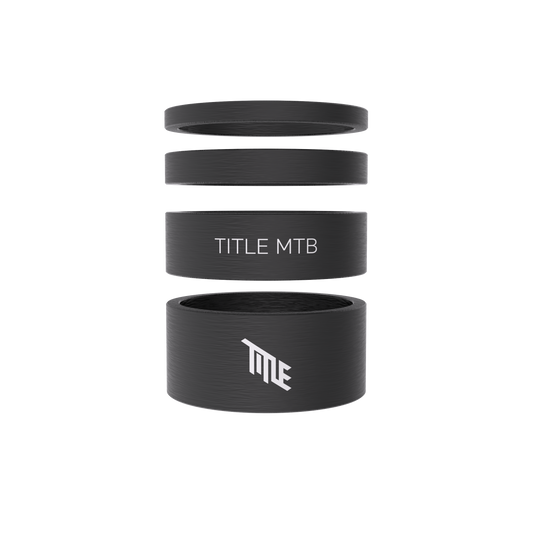 Title stuurafstandshouder kit in mat UD carbon, 3, 5, 10 en 15 mm, gestapeld